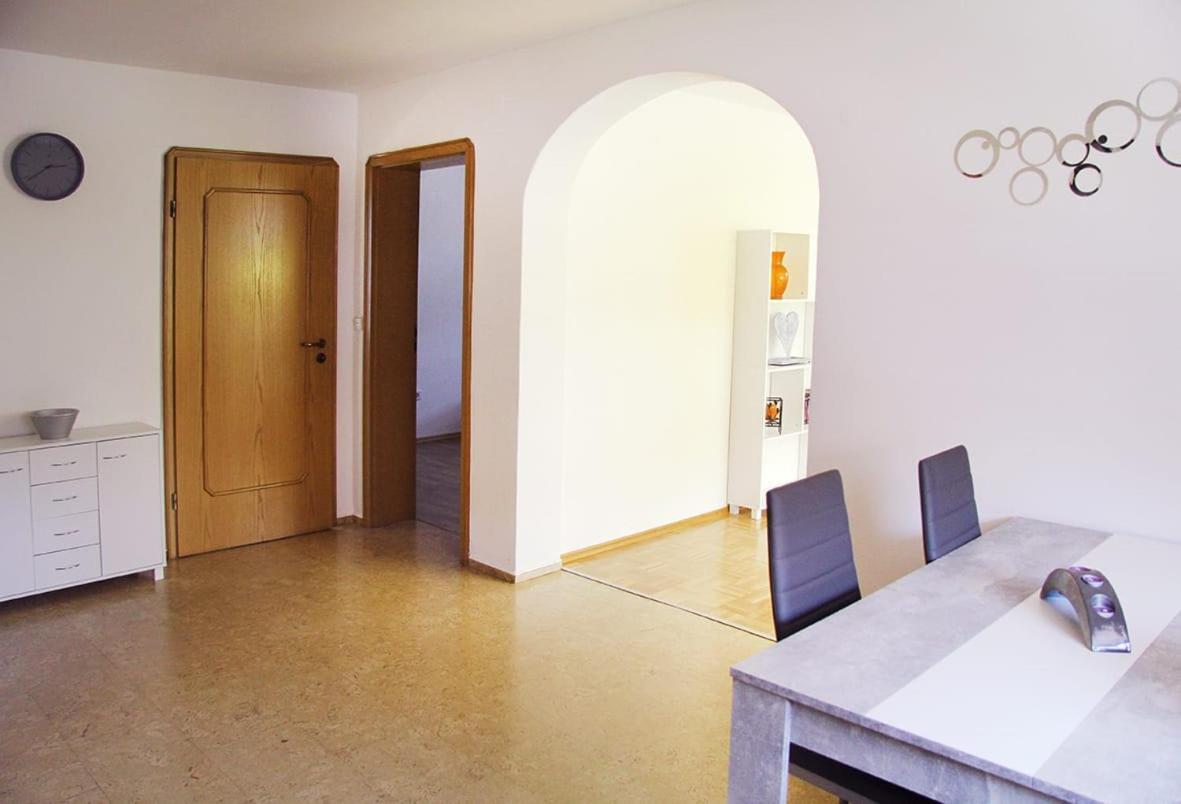 Schoene Helle Ferienwohnung In Waldnaehe Berching Exterior foto